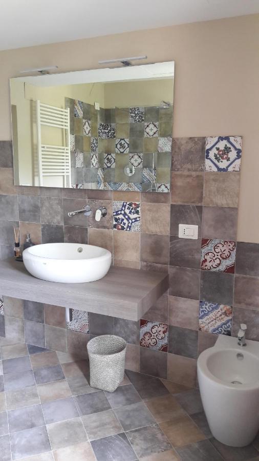 Castello delle Forme B&B Cum Grano Salis מראה חיצוני תמונה